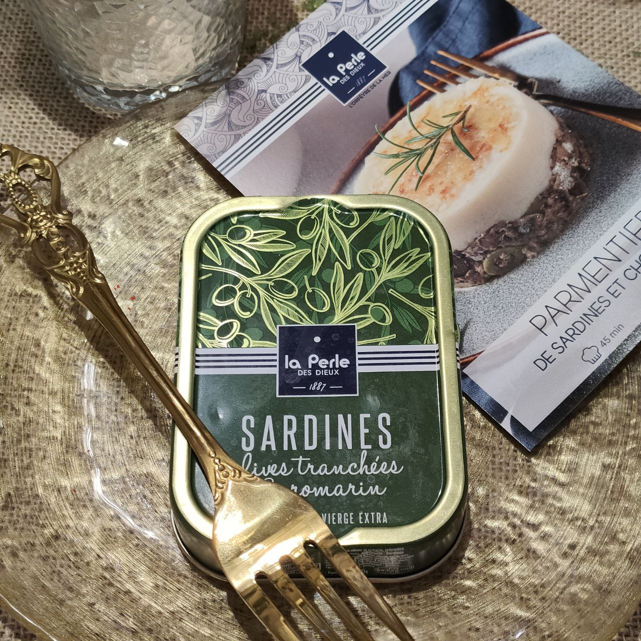 Conserva de sardinas con Romero y aceitunas