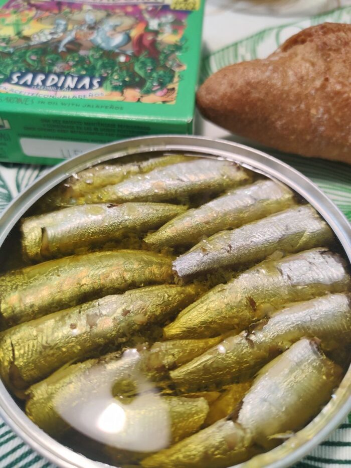 Sardinillas con Jalapeños Sardinillas con Jalapeños